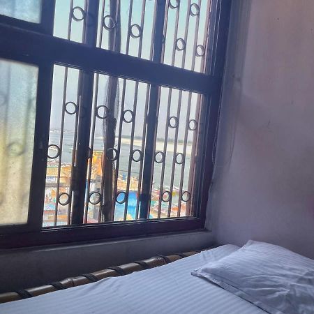 Shri Guest House Varanasi Esterno foto