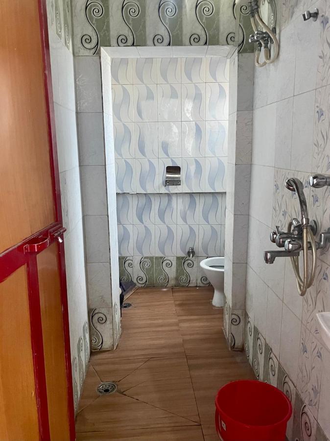 Shri Guest House Varanasi Esterno foto