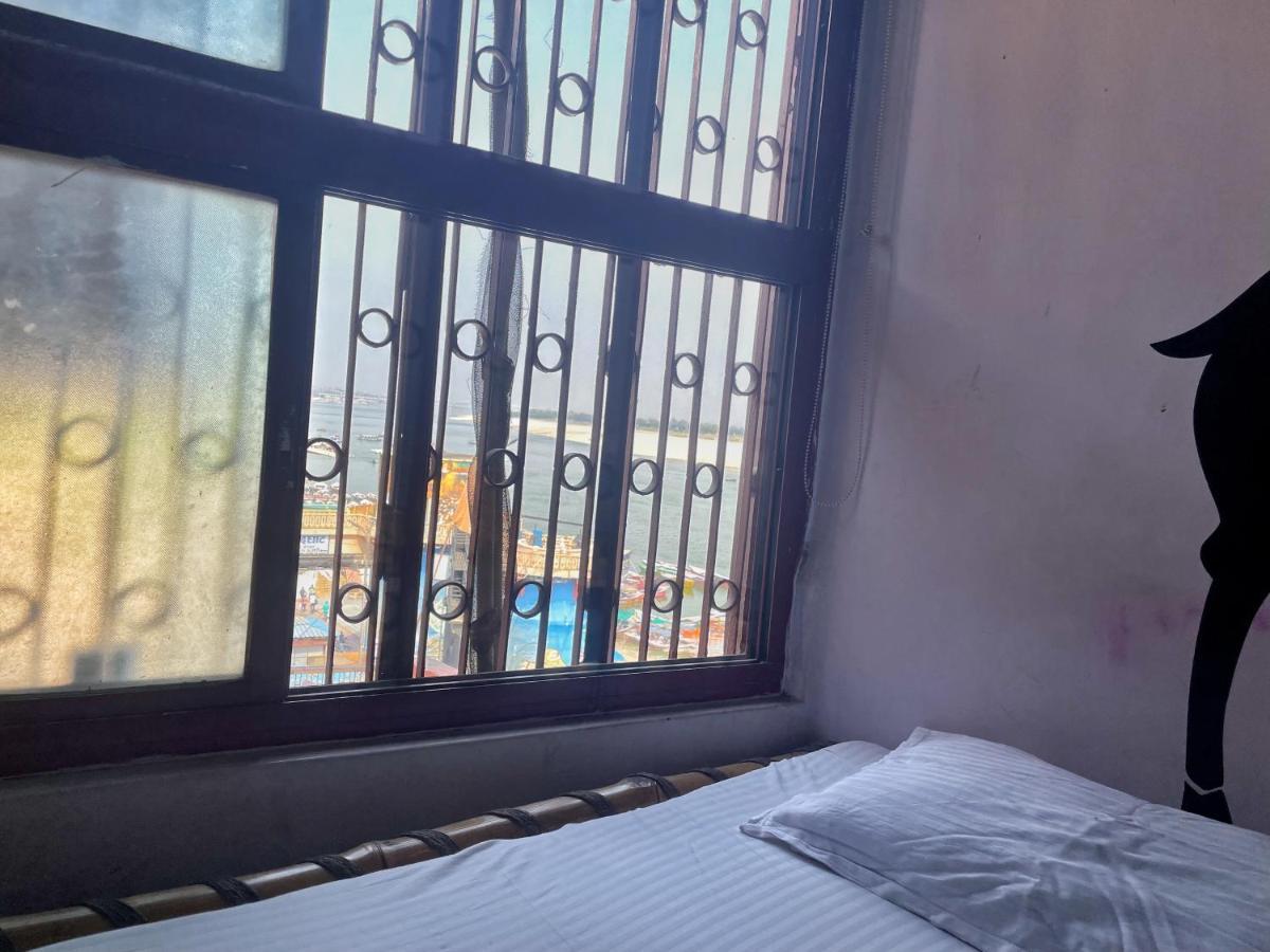 Shri Guest House Varanasi Esterno foto