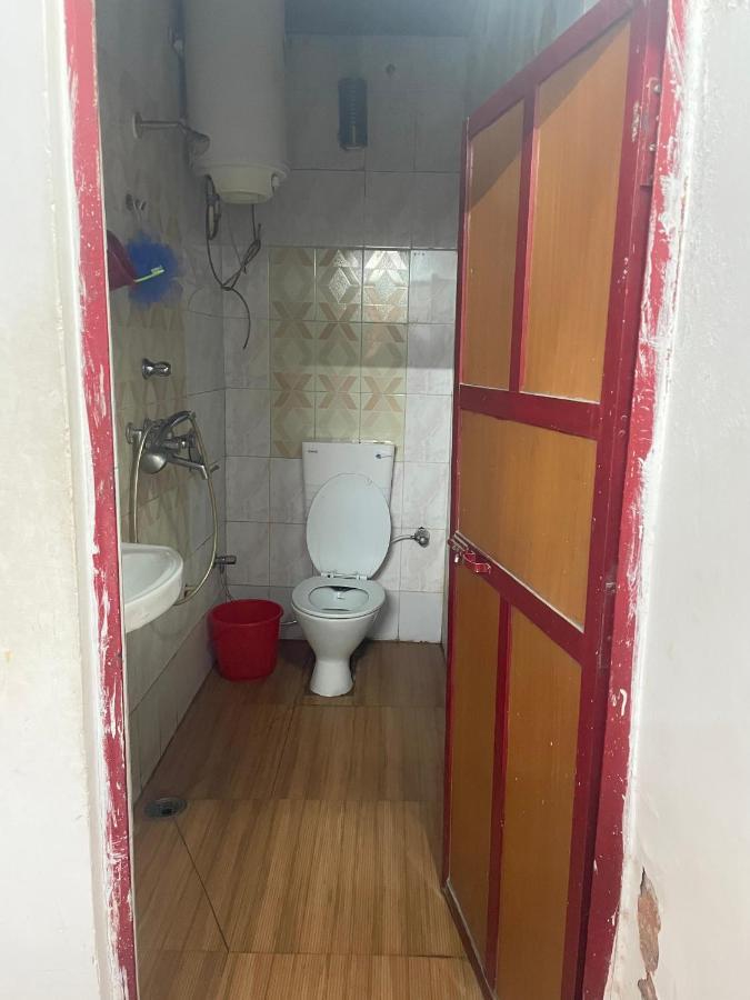 Shri Guest House Varanasi Esterno foto