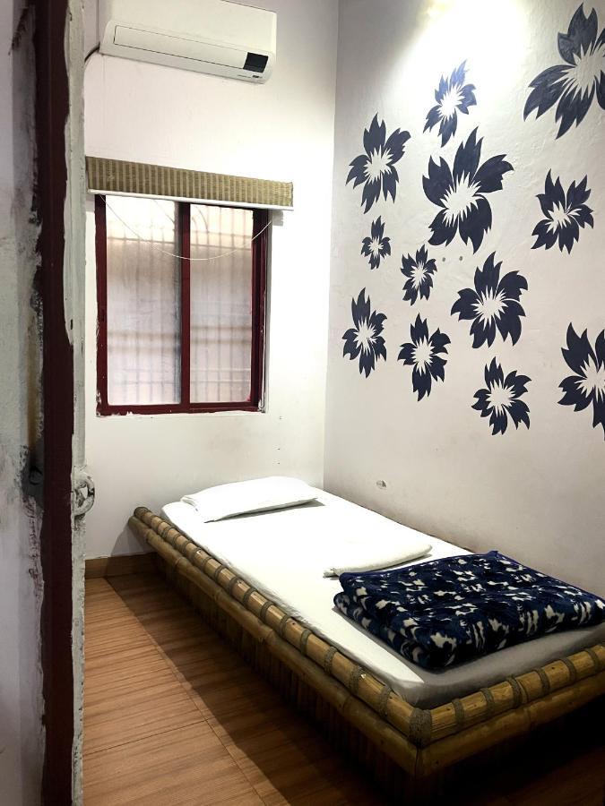 Shri Guest House Varanasi Esterno foto