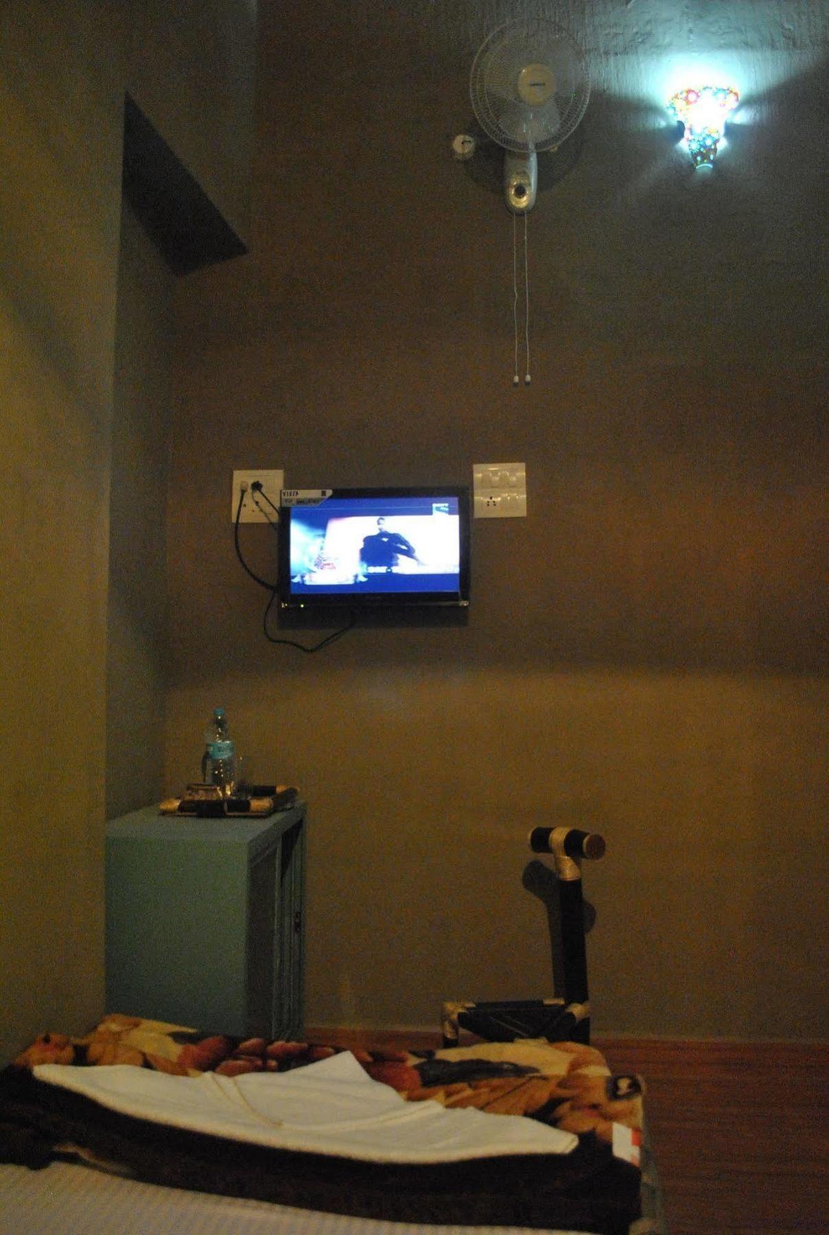 Shri Guest House Varanasi Esterno foto