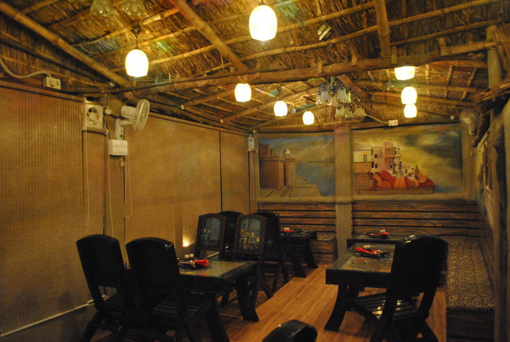 Shri Guest House Varanasi Esterno foto